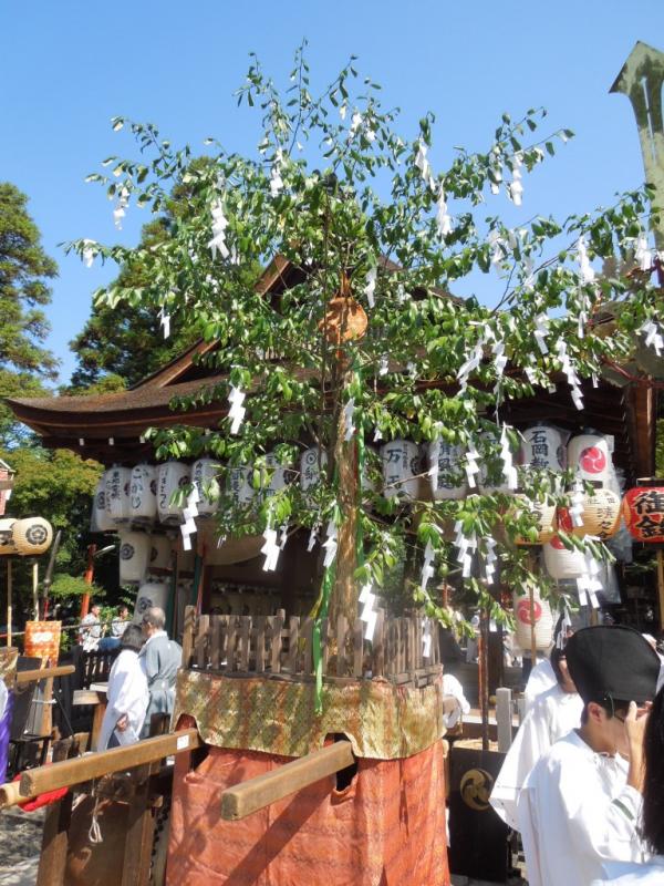 Thần thoại Nhật Bản (Kỳ 2): Vũ điệu thoát y đã cứu lấy xứ sở mặt trời mọc Thần thoại Nhật Bản (Kỳ 2): Vũ điệu thoát y đã cứu lấy xứ sở mặt trời mọc