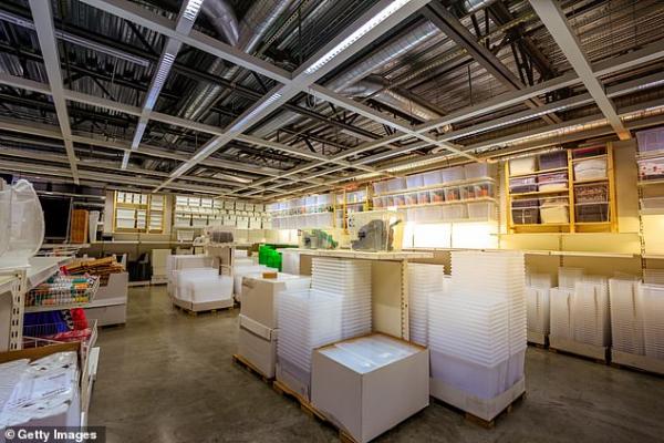 Cảnh sát Scotland được điều động sau khi 3000 người hẹn nhau chơi trốn tìm ở IKEA Cảnh sát Scotland được điều động sau khi 3000 người hẹn nhau chơi trốn tìm ở IKEA