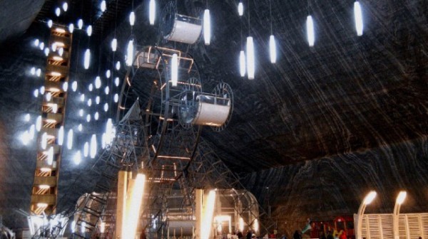 Salina Turda: Từ mỏ muối cổ nhất hành tinh đến công viên giải trí độc đáo có một không hai Salina Turda: Từ mỏ muối cổ nhất hành tinh đến công viên giải trí độc đáo có một không hai