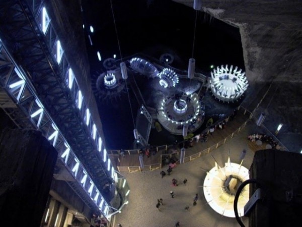 Salina Turda: Từ mỏ muối cổ nhất hành tinh đến công viên giải trí độc đáo có một không hai Salina Turda: Từ mỏ muối cổ nhất hành tinh đến công viên giải trí độc đáo có một không hai