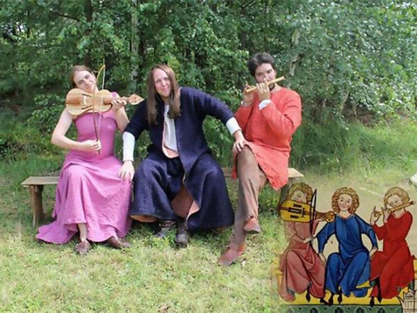 Nhóm sinh viên Séc rảnh rỗi 'cosplay' những cảnh kỳ quặc trong sách thời Trung cổ Nhóm sinh viên Séc rảnh rỗi 'cosplay' những cảnh kỳ quặc trong sách thời Trung cổ