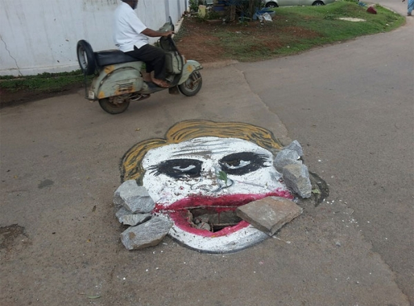 Biến ổ gà, ổ voi trên đường phố thành tác phẩm nghệ thuật 3D Biến ổ gà, ổ voi trên đường phố thành tác phẩm nghệ thuật 3D