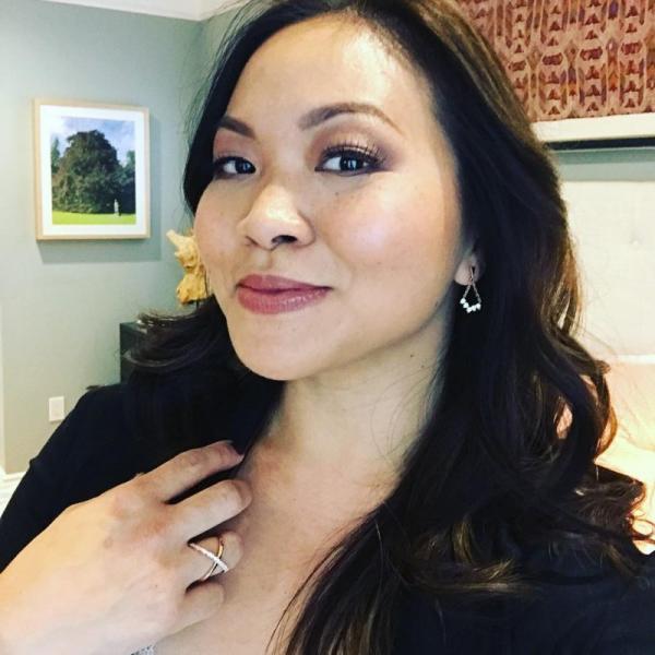 Biên kịch 'Crazy Rich Asians' bị sốc khi biết đồng nghiệp nam được trả lương gấp 8 lần Biên kịch 'Crazy Rich Asians' bị sốc khi biết đồng nghiệp nam được trả lương gấp 8 lần