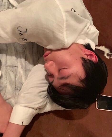 Bị idol khinh thường vì xấu xí, fangirl Nhật Bản phẫu thuật thẩm mỹ rồi quay lại trả thù như phim Bị idol khinh thường vì xấu xí, fangirl Nhật Bản phẫu thuật thẩm mỹ rồi quay lại trả thù như phim