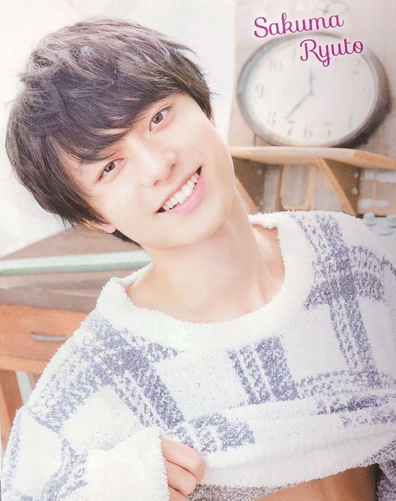 Bị idol khinh thường vì xấu xí, fangirl Nhật Bản phẫu thuật thẩm mỹ rồi quay lại trả thù như phim Bị idol khinh thường vì xấu xí, fangirl Nhật Bản phẫu thuật thẩm mỹ rồi quay lại trả thù như phim