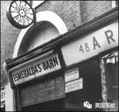 Kray Twins: Cặp song sinh từng thống trị thế giới ngầm Luân Đôn, là nguyên mẫu cho phim 'Legend' Kray Twins: Cặp song sinh từng thống trị thế giới ngầm Luân Đôn, là nguyên mẫu cho phim 'Legend'