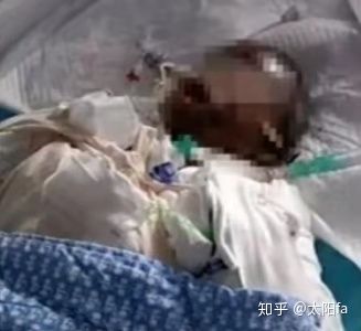 Cô bé 14 tuổi bị thiệt mạng khi cố bắt chước 'thánh nữ văn phòng' làm bắp nổ bằng lon Pepsi Cô bé 14 tuổi bị thiệt mạng khi cố bắt chước 'thánh nữ văn phòng' làm bắp nổ bằng lon Pepsi
