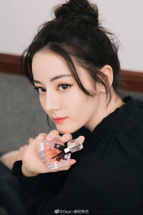 Mỹ nhân Hoa ngữ sinh sau năm 90: Không quay phim, diễn xuất kém, thị phi nhiều Mỹ nhân Hoa ngữ sinh sau năm 90: Không quay phim, diễn xuất kém, thị phi nhiều
