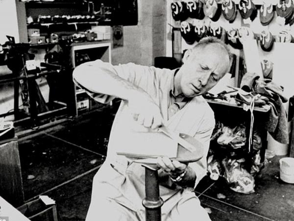 Các sản phẩm đầu tiên của 20 thương hiệu nổi tiếng toàn cầu trông như thế nào? (Phần 2) Các sản phẩm đầu tiên của 20 thương hiệu nổi tiếng toàn cầu trông như thế nào? (Phần 2)