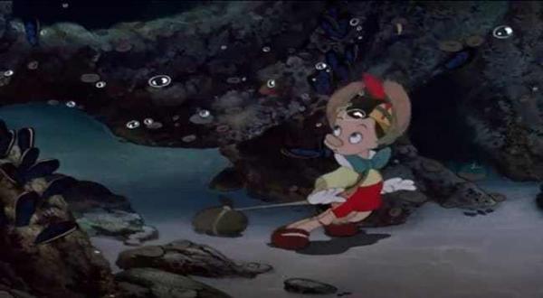Những điều 'bất thường' chưa được giải thích trong các bộ phim của Disney (P1) Những điều 'bất thường' chưa được giải thích trong các bộ phim của Disney (P1)