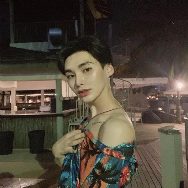 Nam Dancer nhảy cùng AOA gây sốt vì vẻ đẹp phi giới tính Nam Dancer nhảy cùng AOA gây sốt vì vẻ đẹp phi giới tính