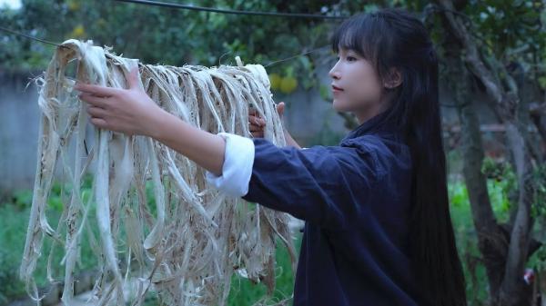 Trò chuyện cùng 'tiên tử đồng quê' Lý Tử Thất và khám phá hậu trường đằng sau những video clip triệu view Trò chuyện cùng 'tiên tử đồng quê' Lý Tử Thất và khám phá hậu trường đằng sau những video clip triệu view