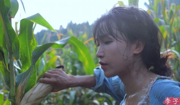 Trò chuyện cùng 'tiên tử đồng quê' Lý Tử Thất và khám phá hậu trường đằng sau những video clip triệu view Trò chuyện cùng 'tiên tử đồng quê' Lý Tử Thất và khám phá hậu trường đằng sau những video clip triệu view