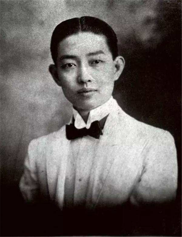 Mai Lan Phương - 'Báu vật' kinh kịch Trung Hoa nhưng lại là gã đàn ông bội bạc ngoài đời Mai Lan Phương - 'Báu vật' kinh kịch Trung Hoa nhưng lại là gã đàn ông bội bạc ngoài đời
