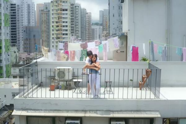 'Xin Chào, Yêu, Tạm Biệt' – Bộ phim lãng mạn vừa xác lập doanh thu phòng vé cao nhất lịch sử Philippines 'Xin Chào, Yêu, Tạm Biệt' – Bộ phim lãng mạn vừa xác lập doanh thu phòng vé cao nhất lịch sử Philippines