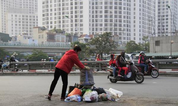 Những câu chuyện 'trời ơi đất hỡi' về khách hàng sẽ khiến phục vụ sợ 'khóc thét' Những câu chuyện 'trời ơi đất hỡi' về khách hàng sẽ khiến phục vụ sợ 'khóc thét'
