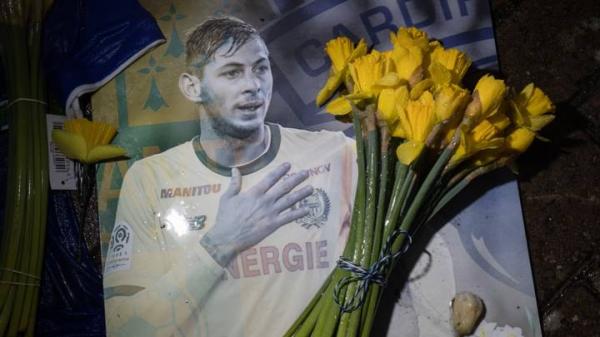 Những người làm rò rỉ ảnh thi thể của cầu thủ Emiliano Sala trong vụ rơi máy bay sẽ bị bỏ tù Những người làm rò rỉ ảnh thi thể của cầu thủ Emiliano Sala trong vụ rơi máy bay sẽ bị bỏ tù