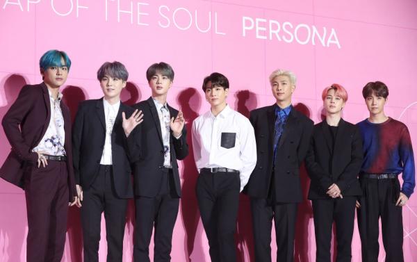 10 khoảnh khắc cho thấy rõ nhất nhân cách của Jungkook (BTS) do netizen Hàn bình chọn 10 khoảnh khắc cho thấy rõ nhất nhân cách của Jungkook (BTS) do netizen Hàn bình chọn
