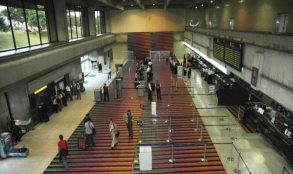 Sưu thuế thời hiện đại: Lạ lùng đến mức chỉ biết câm nín Sưu thuế thời hiện đại: Lạ lùng đến mức chỉ biết câm nín