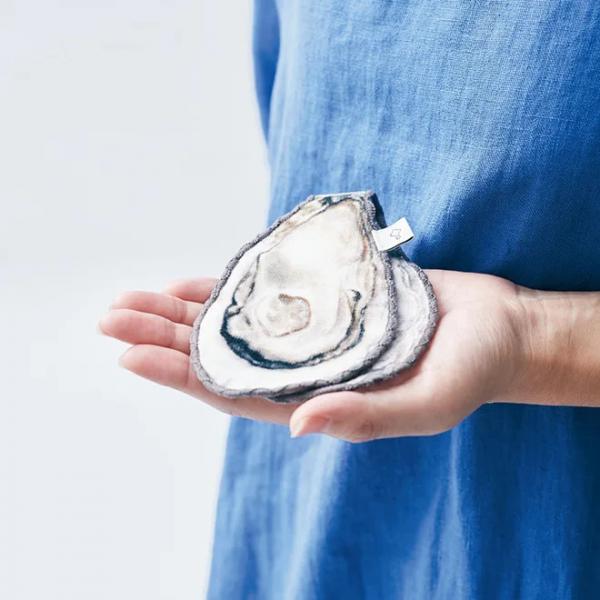 Công ty đường sắt Nhật Bản ra mắt túi con hàu kèm ví nhỏ bên trong cực đáng yêu Công ty đường sắt Nhật Bản ra mắt túi con hàu kèm ví nhỏ bên trong cực đáng yêu