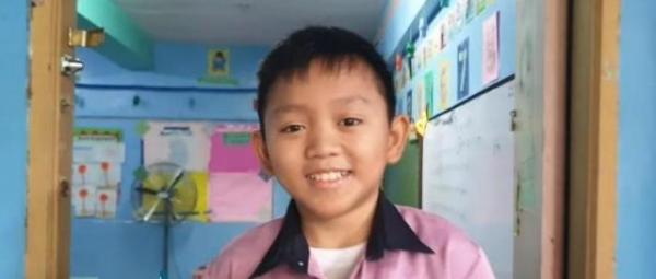 Thầy giáo có khuôn mặt trẻ thơ ở Philippines và sự thật ít ai tin nổi Thầy giáo có khuôn mặt trẻ thơ ở Philippines và sự thật ít ai tin nổi