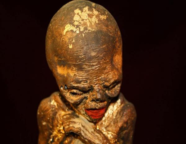 Bất ngờ với Kuman Thong, mảng da chân, lời nguyền... và hàng loạt thứ không tưởng khác được rao bán trên eBay Bất ngờ với Kuman Thong, mảng da chân, lời nguyền... và hàng loạt thứ không tưởng khác được rao bán trên eBay