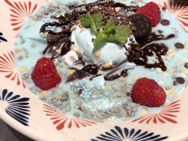 Lại sốc văn hóa: Nhật ra mắt mì ramen chocolate đã ngọt còn ăn kèm với trân châu Lại sốc văn hóa: Nhật ra mắt mì ramen chocolate đã ngọt còn ăn kèm với trân châu