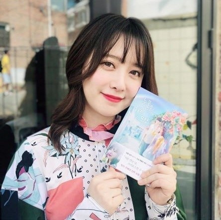 5 cặp trai tài gái sắc khiến công chúng mất niềm tin vào 'tình yêu cổ tích' trong show biz Hàn 5 cặp trai tài gái sắc khiến công chúng mất niềm tin vào 'tình yêu cổ tích' trong show biz Hàn