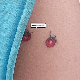 Liên tục xăm mình, TWICE Chaeyoung khiến netizen Hàn băn khoăn: 'Cô ấy nghiện tattoo?' Liên tục xăm mình, TWICE Chaeyoung khiến netizen Hàn băn khoăn: 'Cô ấy nghiện tattoo?'