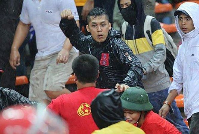 Chung kết AFF Cup 2018: 'Bóng ma' bạo lực sân cỏ ám ảnh Việt Nam trên sân Bukit Jalil Chung kết AFF Cup 2018: 'Bóng ma' bạo lực sân cỏ ám ảnh Việt Nam trên sân Bukit Jalil