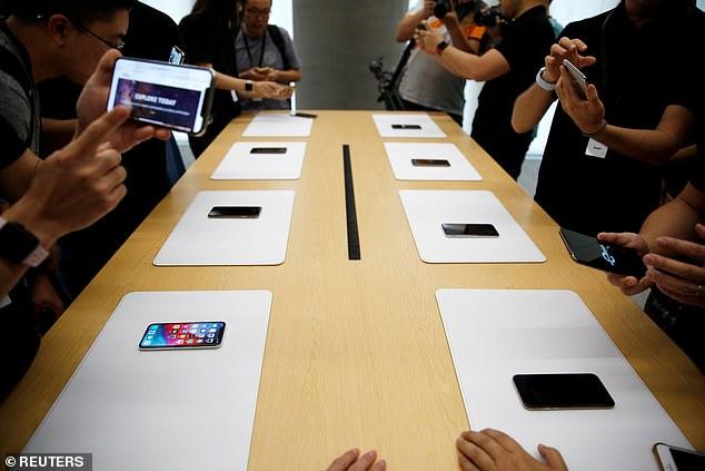 Hầu hết các dòng iPhone sẽ bị cấm bán ở Trung Quốc vì Apple vi phạm bản quyền Hầu hết các dòng iPhone sẽ bị cấm bán ở Trung Quốc vì Apple vi phạm bản quyền