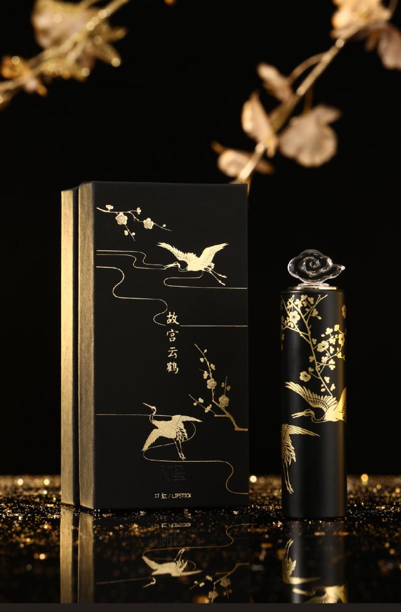 Ra mắt BST son môi Cố cung: Đầu óc kinh doanh của người Trung Quốc thật không đùa được đâu Ra mắt BST son môi Cố cung: Đầu óc kinh doanh của người Trung Quốc thật không đùa được đâu