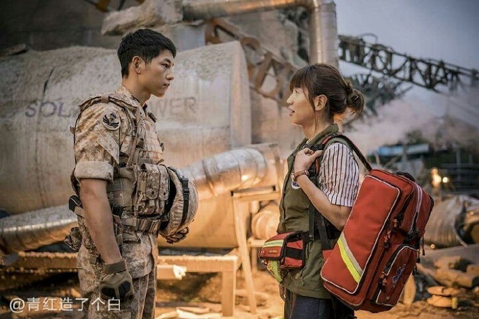 'Lee Kwang Soo hẹn hò' lên hot search Weibo, Cnet hài hước: 'Vậy là hết gọi cho Song Joong Ki cả ngày rồi' 'Lee Kwang Soo hẹn hò' lên hot search Weibo, Cnet hài hước: 'Vậy là hết gọi cho Song Joong Ki cả ngày rồi'