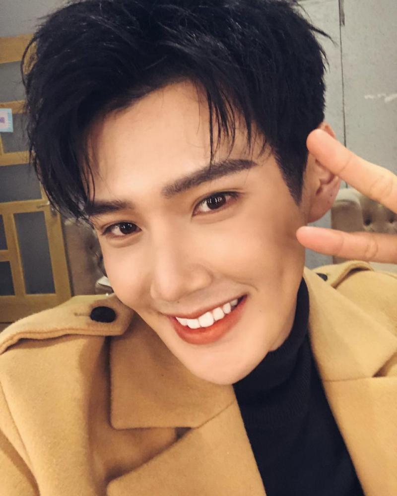 Bộ tứ mỹ nam Hoa ngữ từng là thực tập sinh SM và những chuyện 'thâm cung bí sử' giờ mới kể Bộ tứ mỹ nam Hoa ngữ từng là thực tập sinh SM và những chuyện 'thâm cung bí sử' giờ mới kể