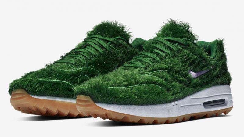 Nike ra mắt giày thể thao 'cỏ xanh' mới chuyên dùng cho bộ môn golf Nike ra mắt giày thể thao 'cỏ xanh' mới chuyên dùng cho bộ môn golf