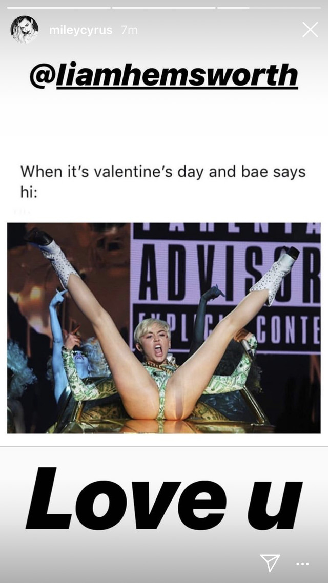 Liam Hemsworth còn đang nằm viện, Miley Cyrus đã đòi gửi meme nóng bỏng tặng chồng ngày Valentine Liam Hemsworth còn đang nằm viện, Miley Cyrus đã đòi gửi meme nóng bỏng tặng chồng ngày Valentine