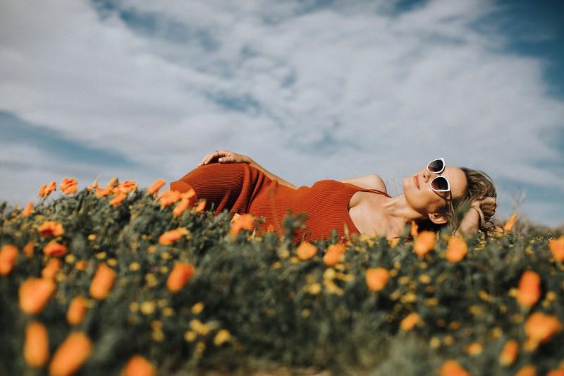 Nhà giàu 'chơi lớn', đáp trực thăng làm tan hoang cánh đồng hoa anh túc tại California Nhà giàu 'chơi lớn', đáp trực thăng làm tan hoang cánh đồng hoa anh túc tại California