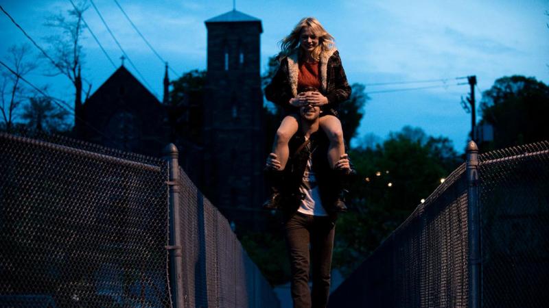 ‘Blue Valentine’: Ta yêu nhau vì những điều to lớn, sao lại đánh mất nhau vì những lầm lỗi cỏn con? ‘Blue Valentine’: Ta yêu nhau vì những điều to lớn, sao lại đánh mất nhau vì những lầm lỗi cỏn con?