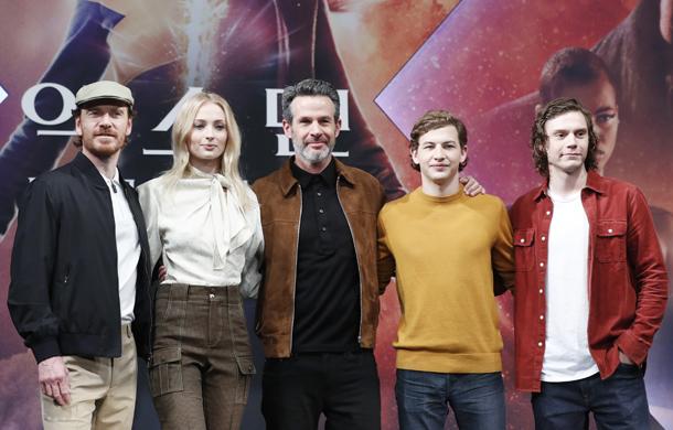 Đánh giá sớm 'X-Men: Phượng Hoàng Bóng Tối': Cái kết thiếu thuyết phục cho hành trình 20 năm của dị nhân nhà Fox Đánh giá sớm 'X-Men: Phượng Hoàng Bóng Tối': Cái kết thiếu thuyết phục cho hành trình 20 năm của dị nhân nhà Fox