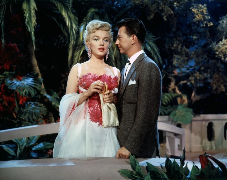 Chuyện chưa kể về Marilyn Monroe: Đừng gọi nàng là 'quả bom sex' vì nàng vĩ đại hơn thế Chuyện chưa kể về Marilyn Monroe: Đừng gọi nàng là 'quả bom sex' vì nàng vĩ đại hơn thế