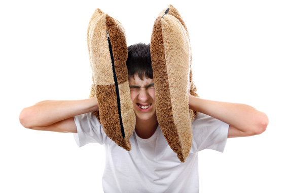 Bạn có mắc hội chứng Misophonia: Sợ hãi khi nghe tiếng nhai kẹo cao su, bẻ tay và cả… tiếng thở? Bạn có mắc hội chứng Misophonia: Sợ hãi khi nghe tiếng nhai kẹo cao su, bẻ tay và cả… tiếng thở?