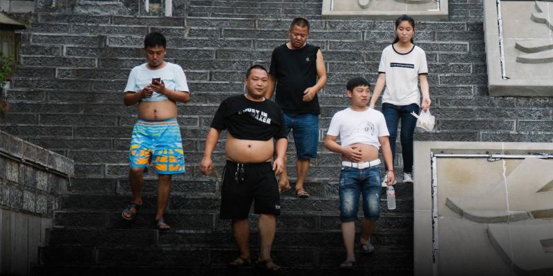Thời tiết nóng nực ở Trung Quốc tạo nên phong cách ăn mặc mới: 'bikini Bắc Kinh' Thời tiết nóng nực ở Trung Quốc tạo nên phong cách ăn mặc mới: 'bikini Bắc Kinh'