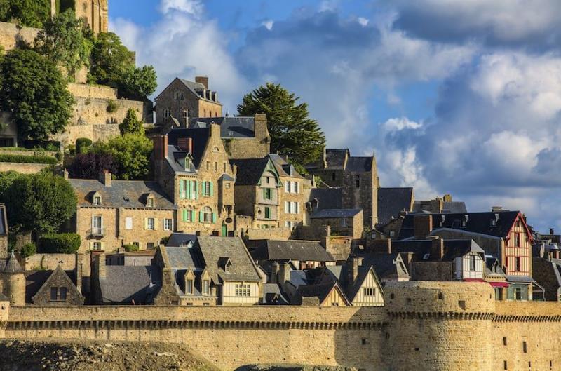 Mont Saint-Michel: 'Một tạo vật đẹp đẽ, một kim tự tháp diệu kỳ' đến Victor Hugo cũng si mê Mont Saint-Michel: 'Một tạo vật đẹp đẽ, một kim tự tháp diệu kỳ' đến Victor Hugo cũng si mê