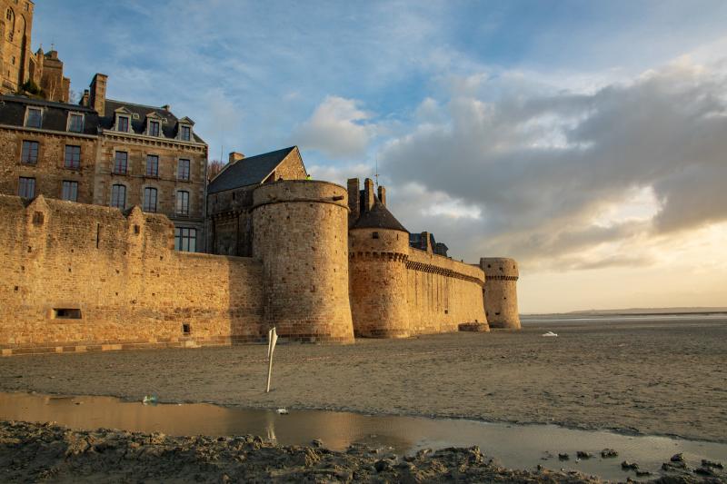 Mont Saint-Michel: 'Một tạo vật đẹp đẽ, một kim tự tháp diệu kỳ' đến Victor Hugo cũng si mê Mont Saint-Michel: 'Một tạo vật đẹp đẽ, một kim tự tháp diệu kỳ' đến Victor Hugo cũng si mê