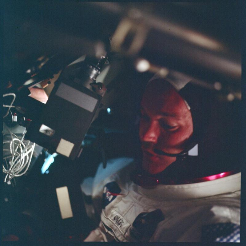 Michael Collins - Phi hành gia hoàn toàn bị lãng quên của con tàu Apollo 11 Michael Collins - Phi hành gia hoàn toàn bị lãng quên của con tàu Apollo 11