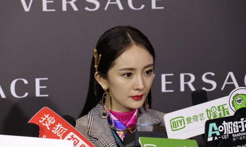 Thêm một hãng thời trang cao cấp bị tẩy chay, phải xin lỗi vì 'thiếu tôn trọng chủ quyền của Trung Quốc'' Thêm một hãng thời trang cao cấp bị tẩy chay, phải xin lỗi vì 'thiếu tôn trọng chủ quyền của Trung Quốc''