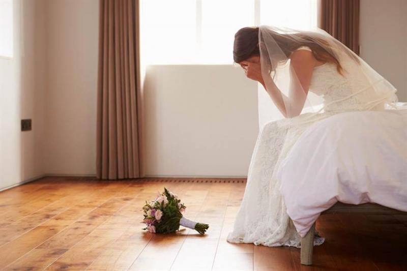 Tình huống khó xử: ‘Có phải tôi đã sai khi bảo anh trai đừng mang bạn trai đến đám cưới của tôi?’ Tình huống khó xử: ‘Có phải tôi đã sai khi bảo anh trai đừng mang bạn trai đến đám cưới của tôi?’
